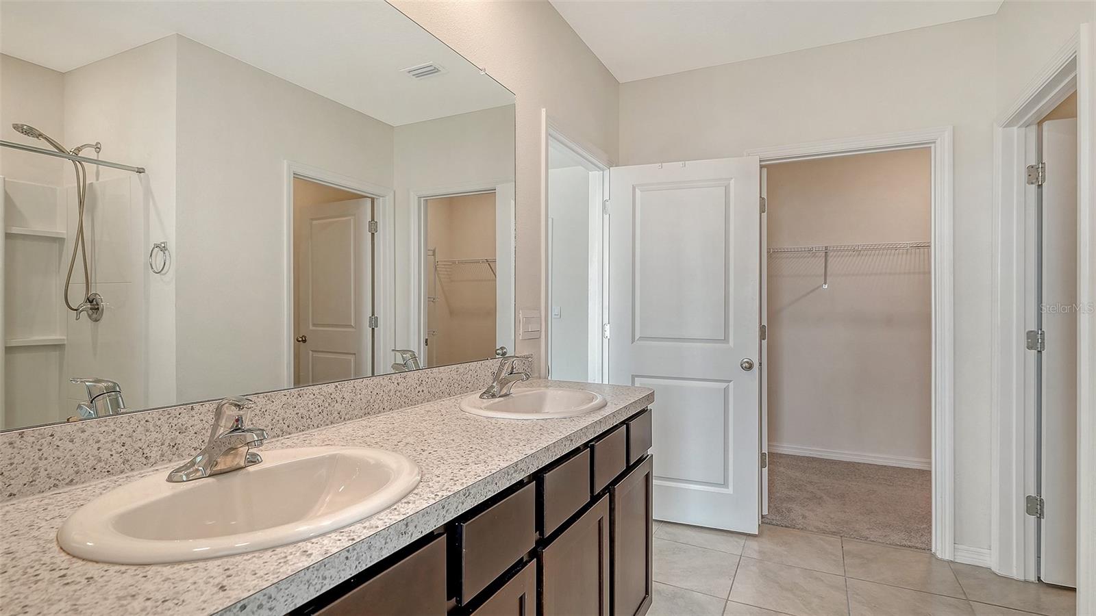 17329 RESERVA DR — photo 28