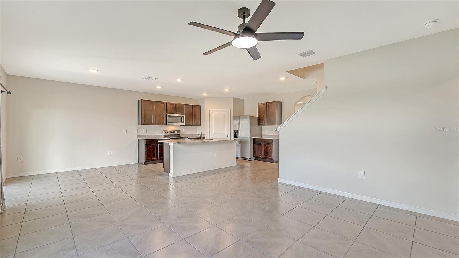17329 RESERVA DR — photo 10