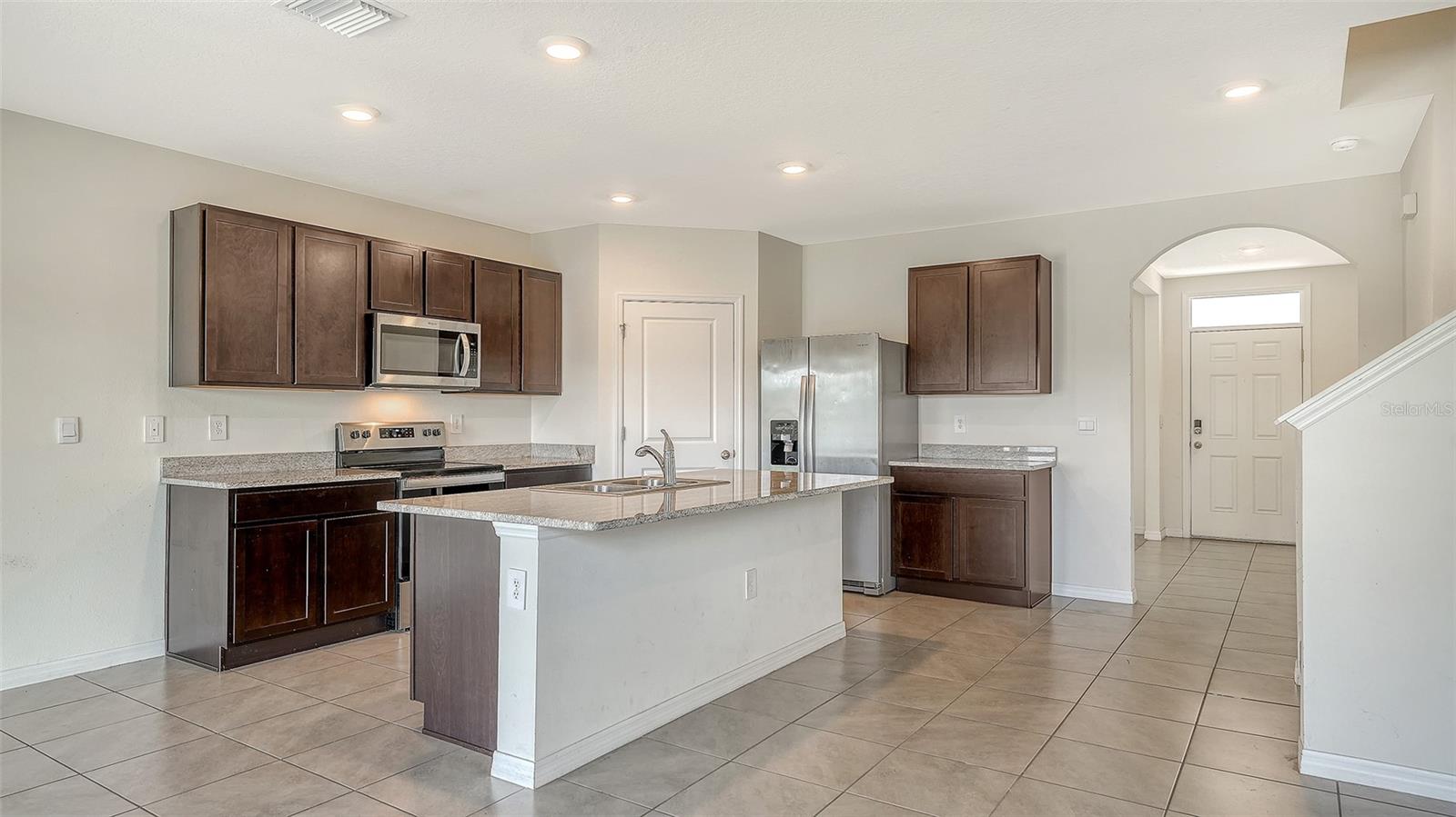 17329 RESERVA DR — photo 12