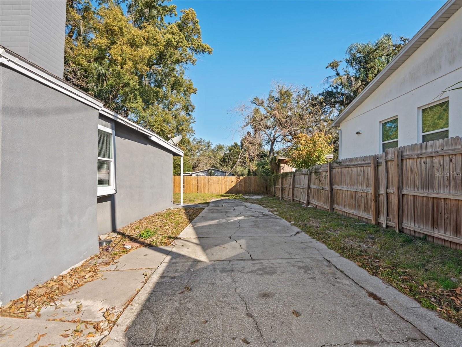 3622 E MOHAWK AVE — photo 15
