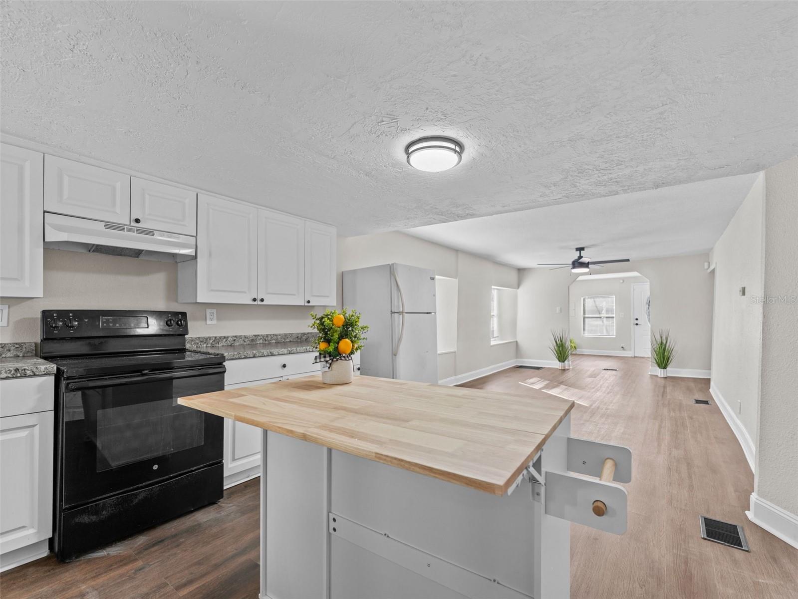 3622 E MOHAWK AVE — photo 7