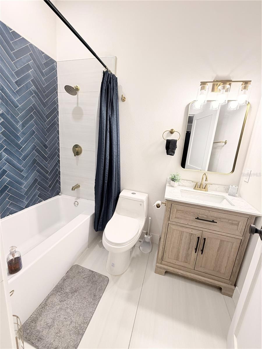 3006 N JEFFERSON ST — photo 12