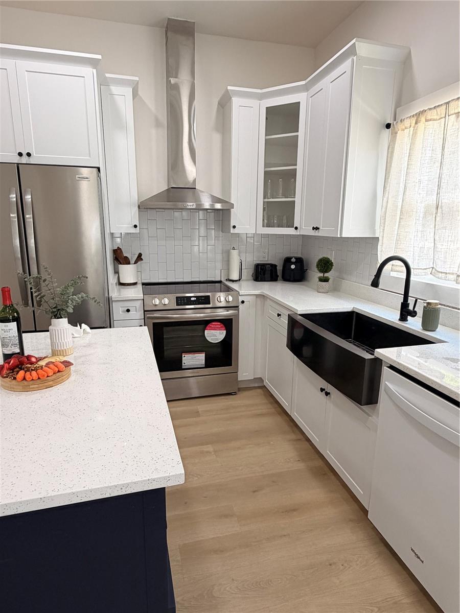 3006 N JEFFERSON ST — photo 6