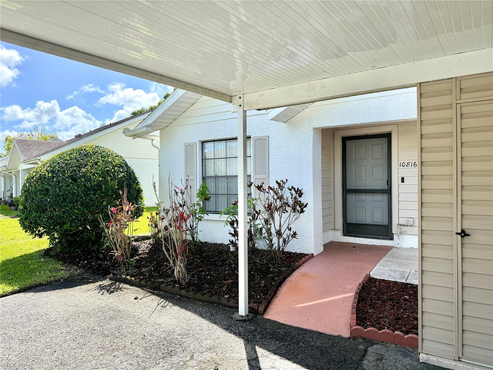 10816 LAQUINTA DR — photo 2