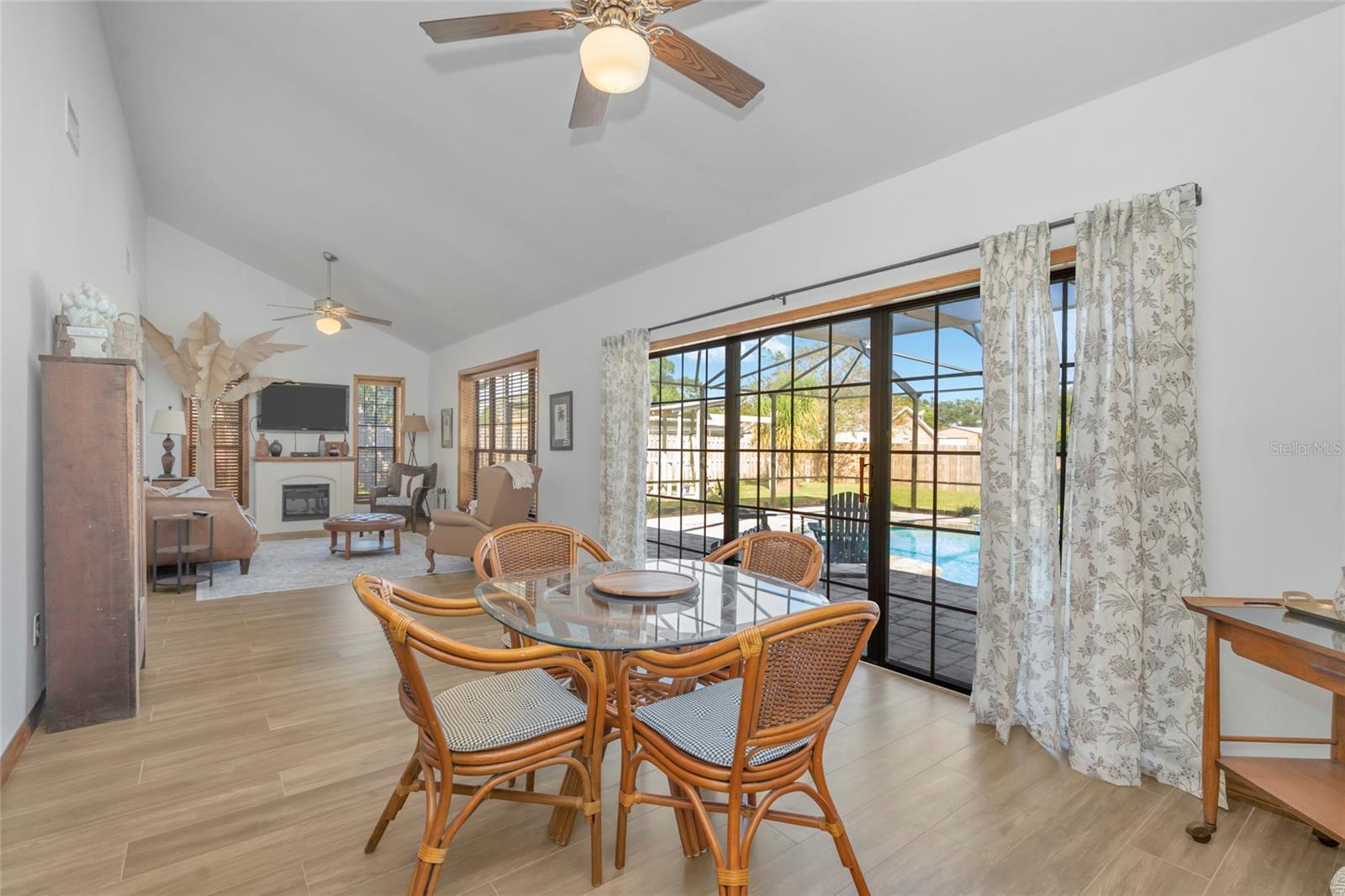 4614 DUXBERRY LN — photo 31