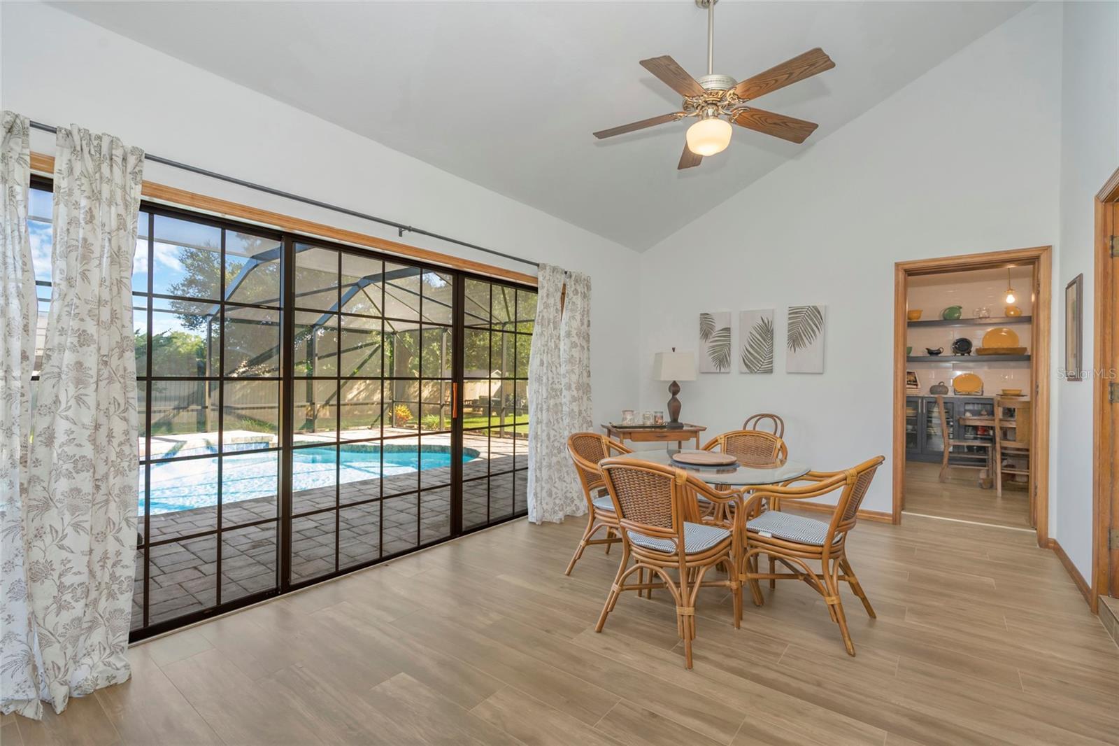 4614 DUXBERRY LN — photo 33