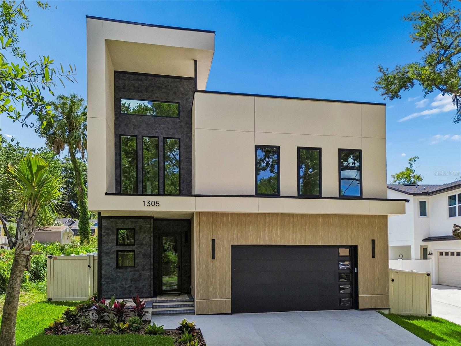 1305 HILTON PL — photo 41