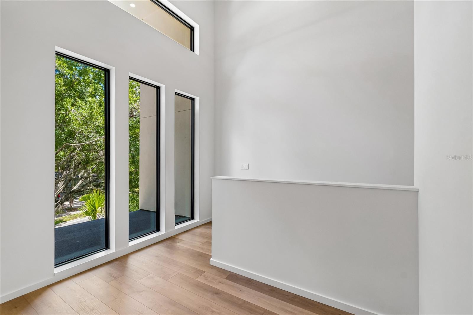 1305 HILTON PL — photo 18