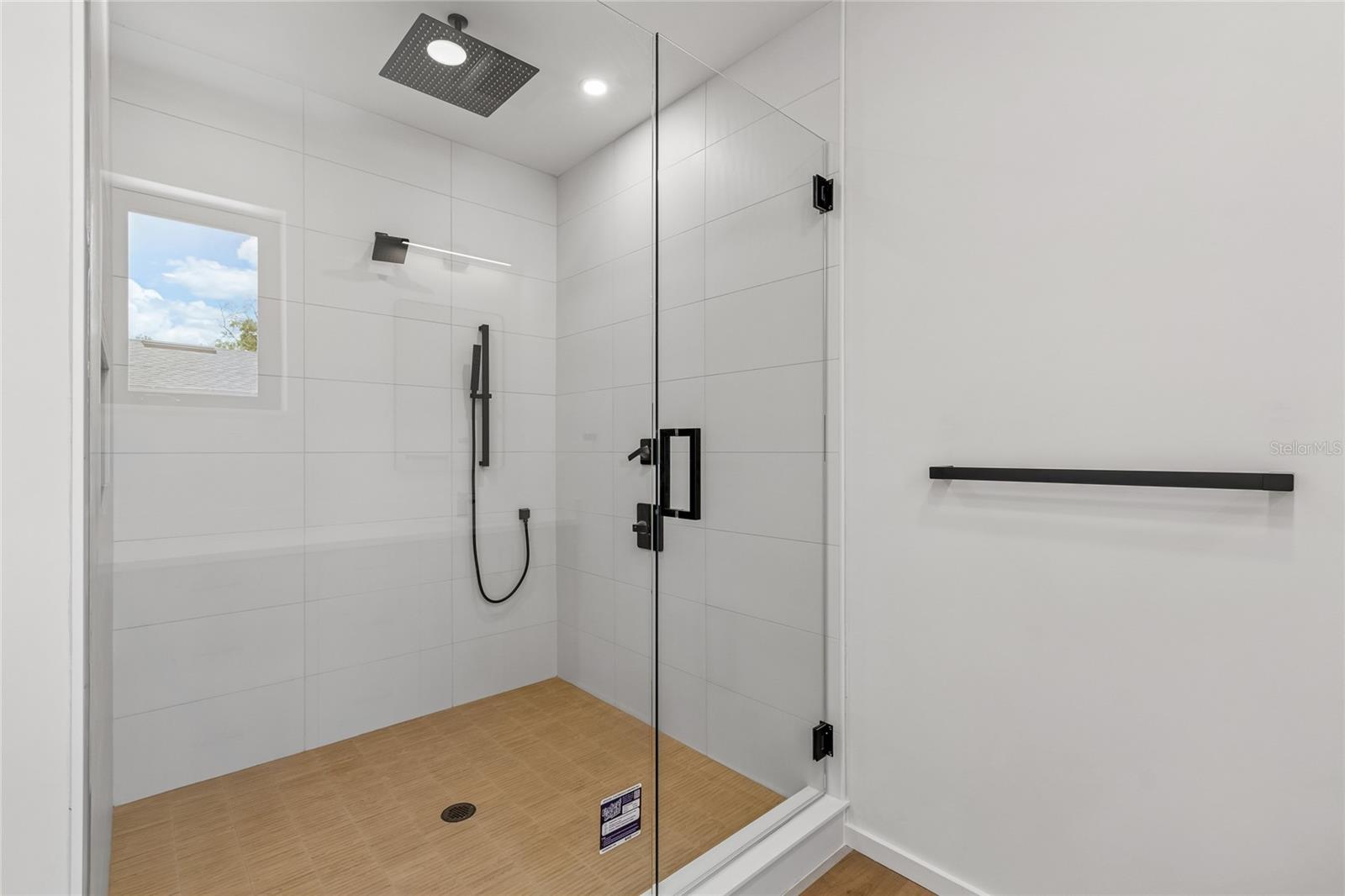 1305 HILTON PL — photo 26