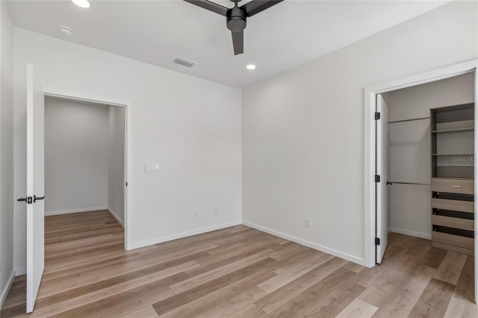 1305 HILTON PL — photo 37