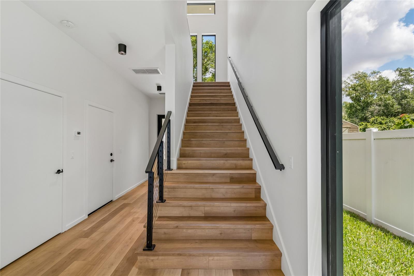 1305 HILTON PL — photo 8