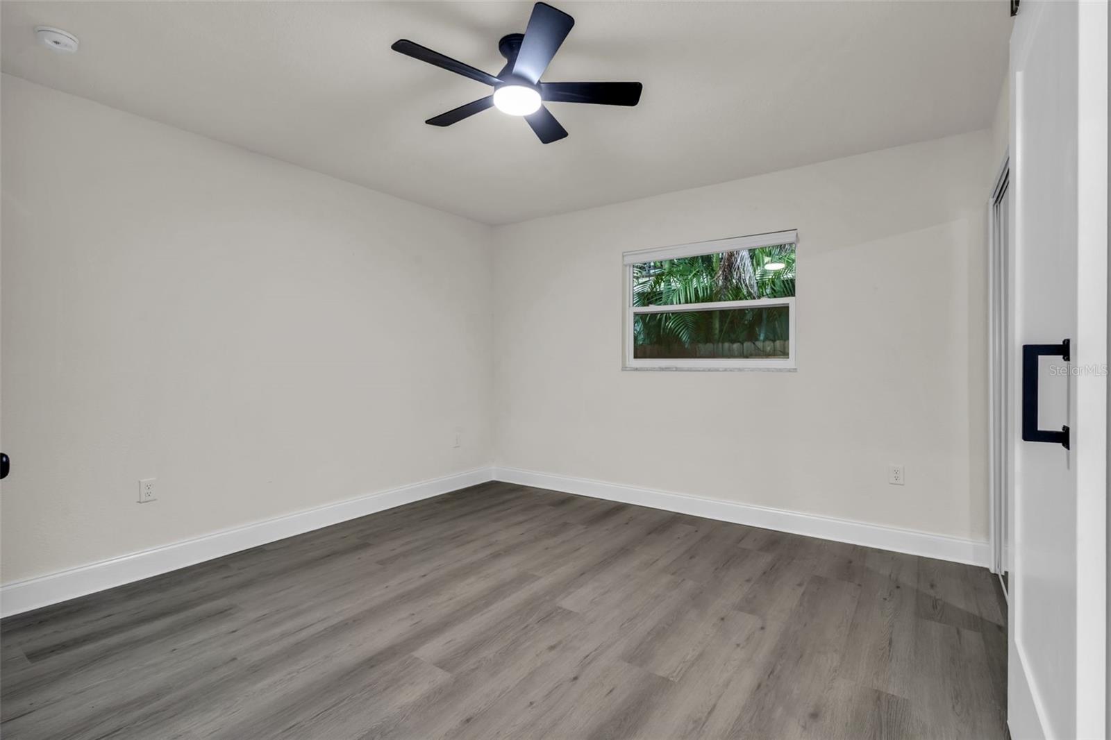 1810 MARYLAND AVE NE — photo 18