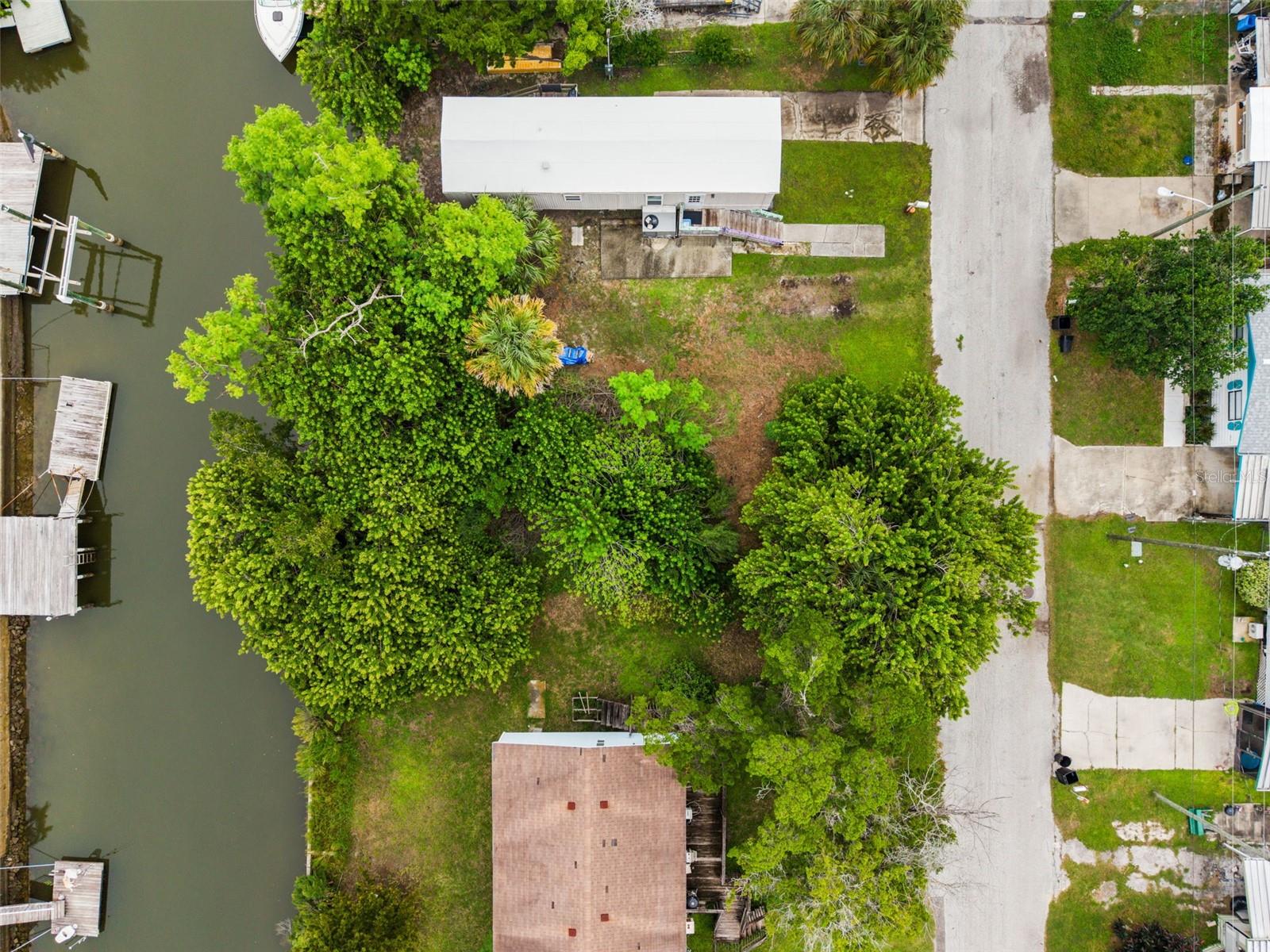 6825 ALBATROSS LN — photo 8