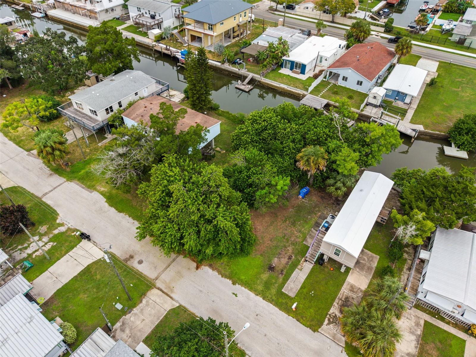 6825 ALBATROSS LN — photo 4
