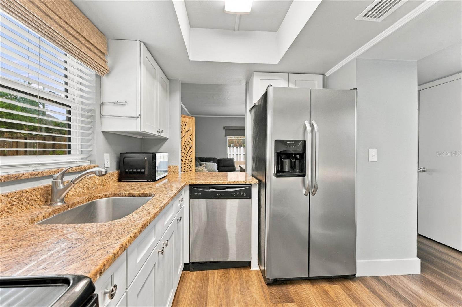 1011 S MOODY AVE #11 — photo 7