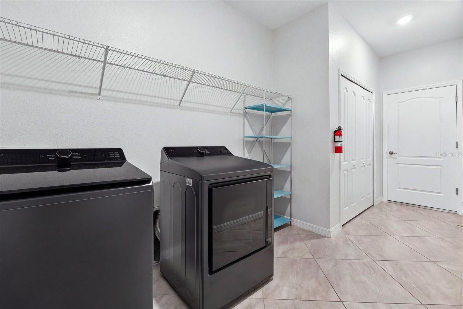 2324 SPRINGHAVEN LN — photo 33