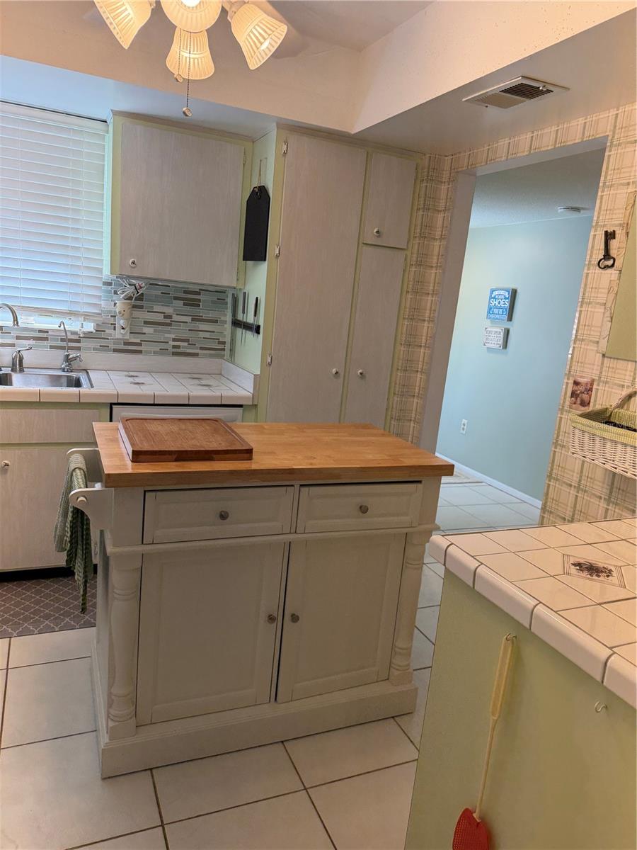 1807 UNIVERSITY PL #151 — photo 3