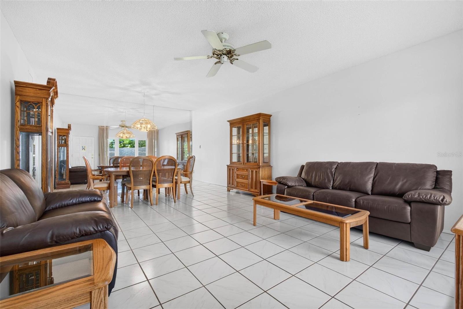 2221 SWEDISH DR #53 — photo 4