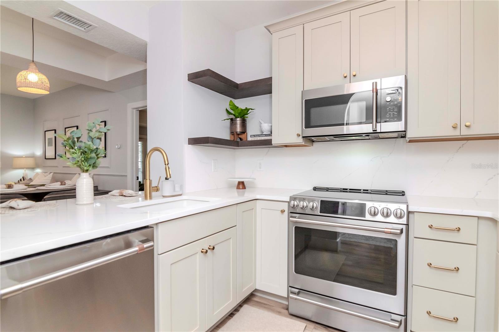 800 S DAKOTA AVE #207 — photo 6