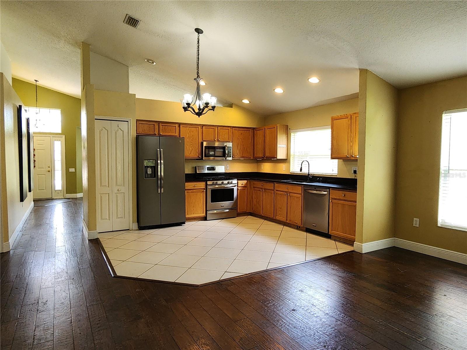 30702 IVERSON DR — photo 4