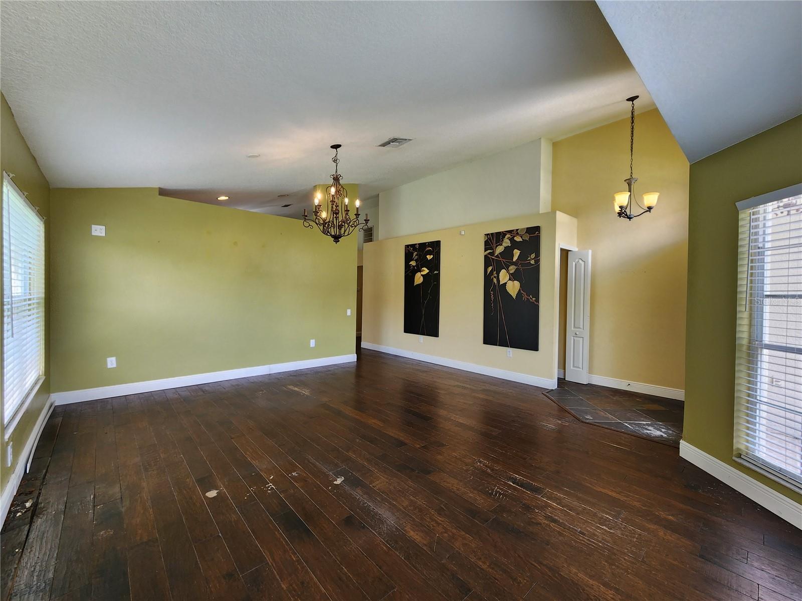 30702 IVERSON DR — photo 2