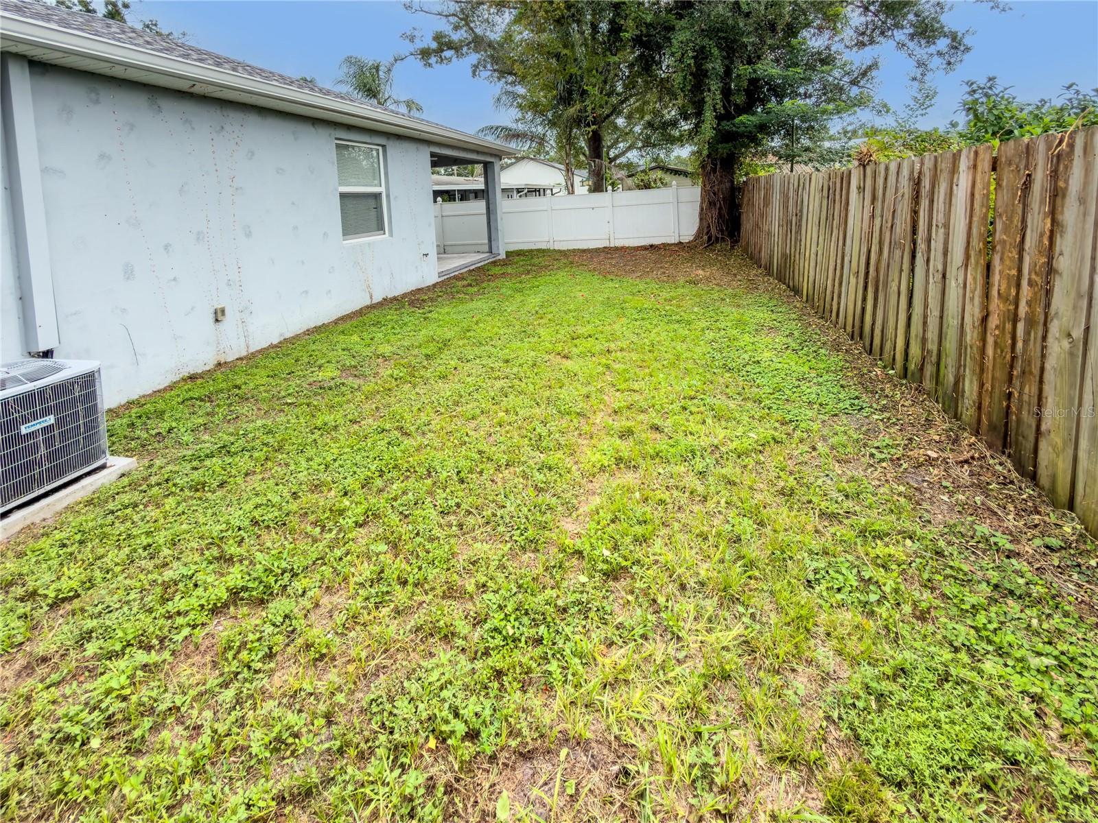 3920 W CRENSHAW ST — photo 9