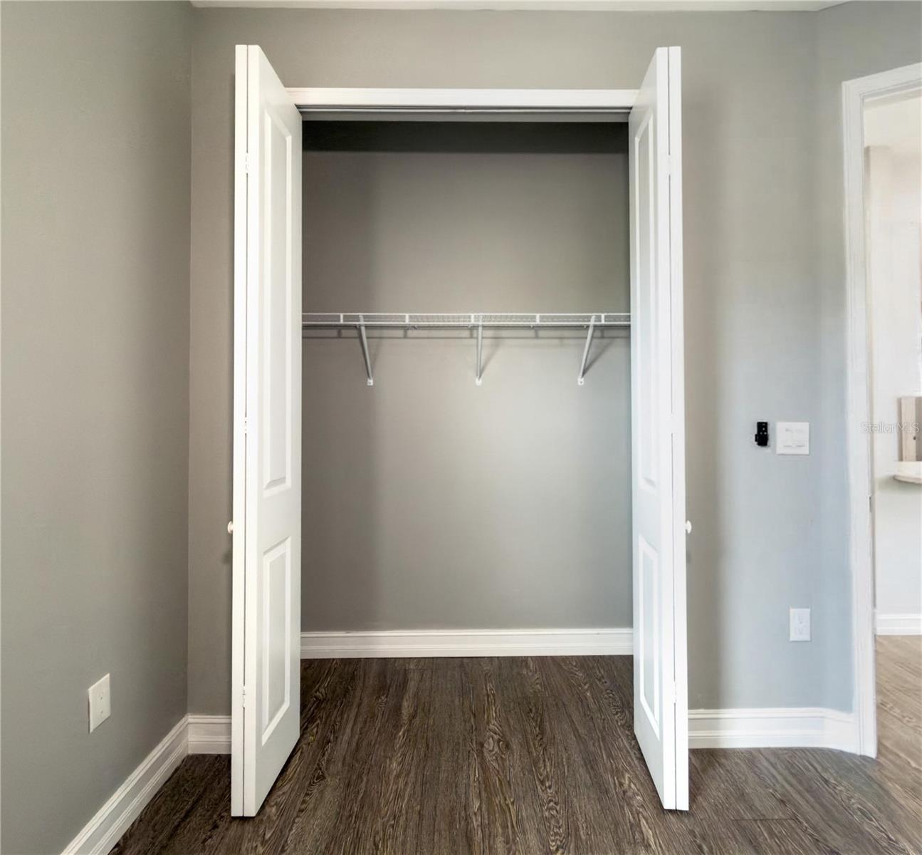 3920 W CRENSHAW ST — photo 35
