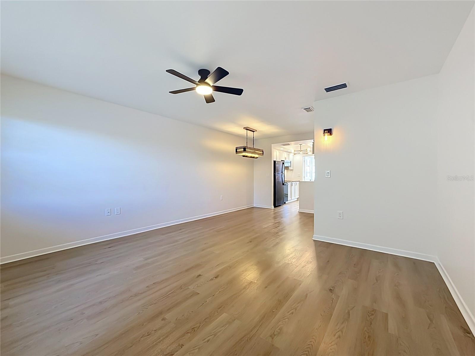 6100 21ST ST N #17 — photo 15