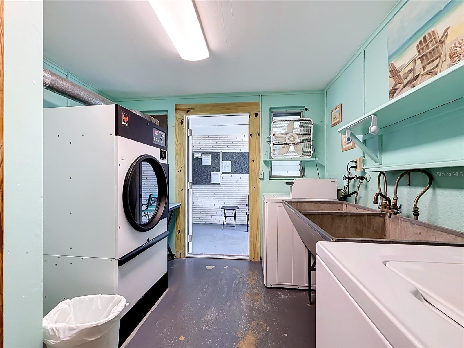 6100 21ST ST N #17 — photo 47