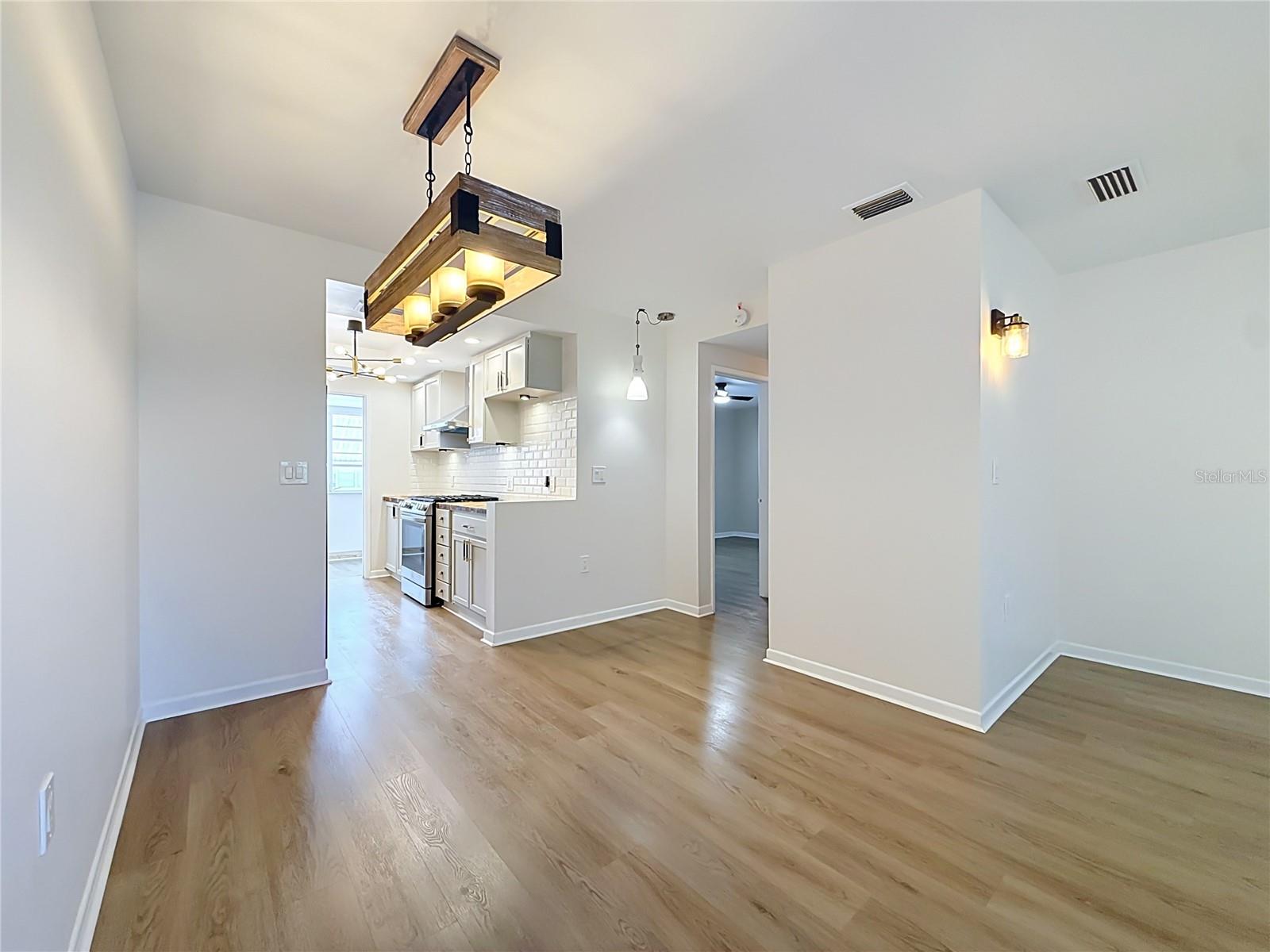 6100 21ST ST N #17 — photo 19