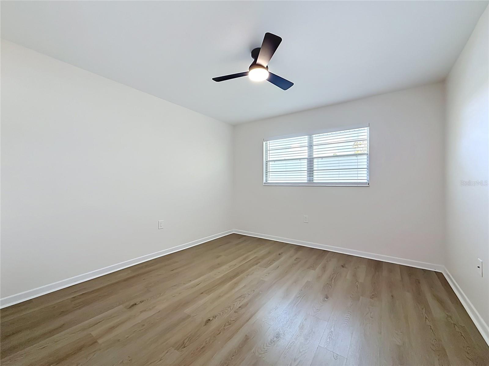 6100 21ST ST N #17 — photo 31