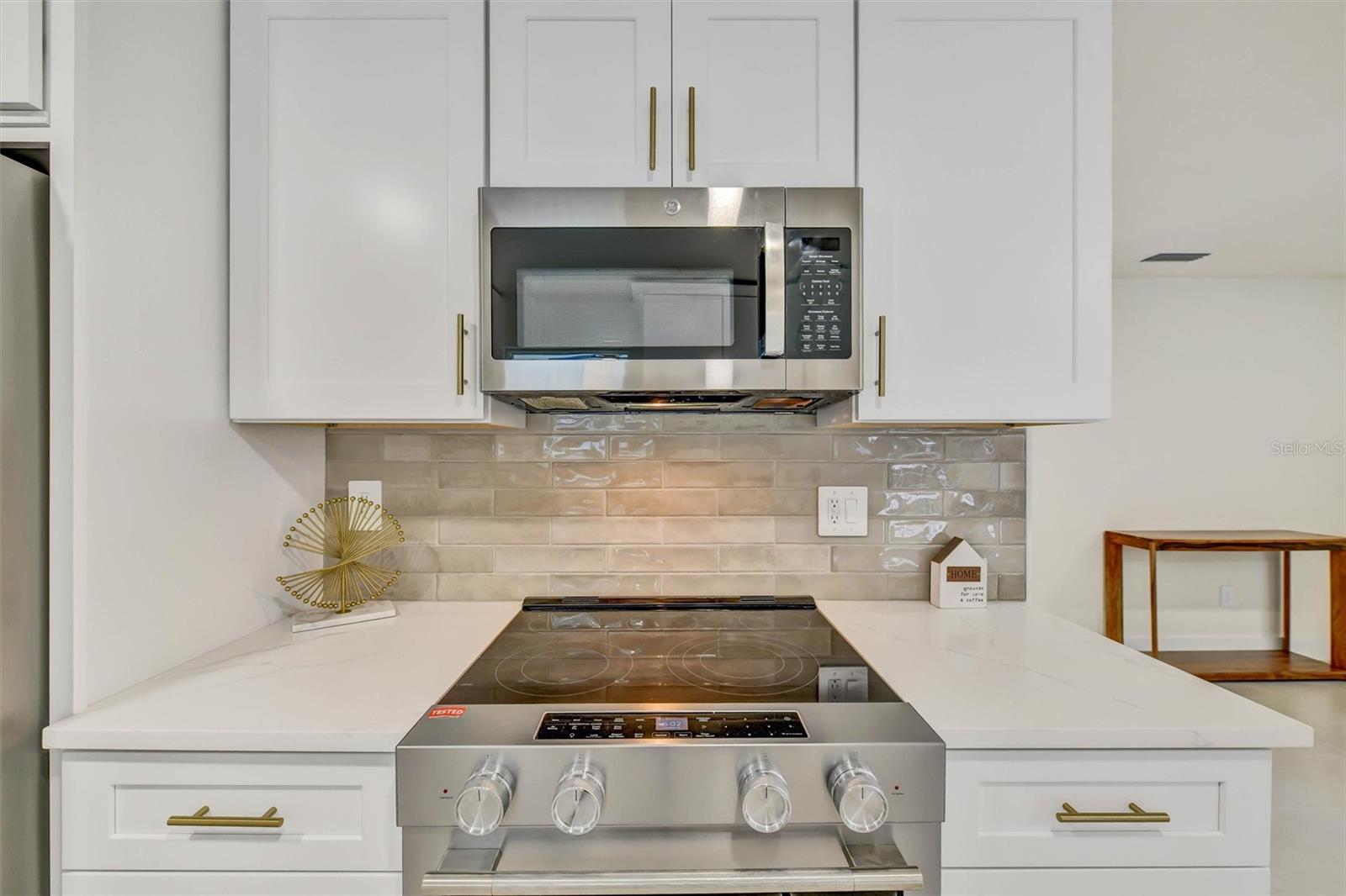 1207 S BELCHER RD — photo 11