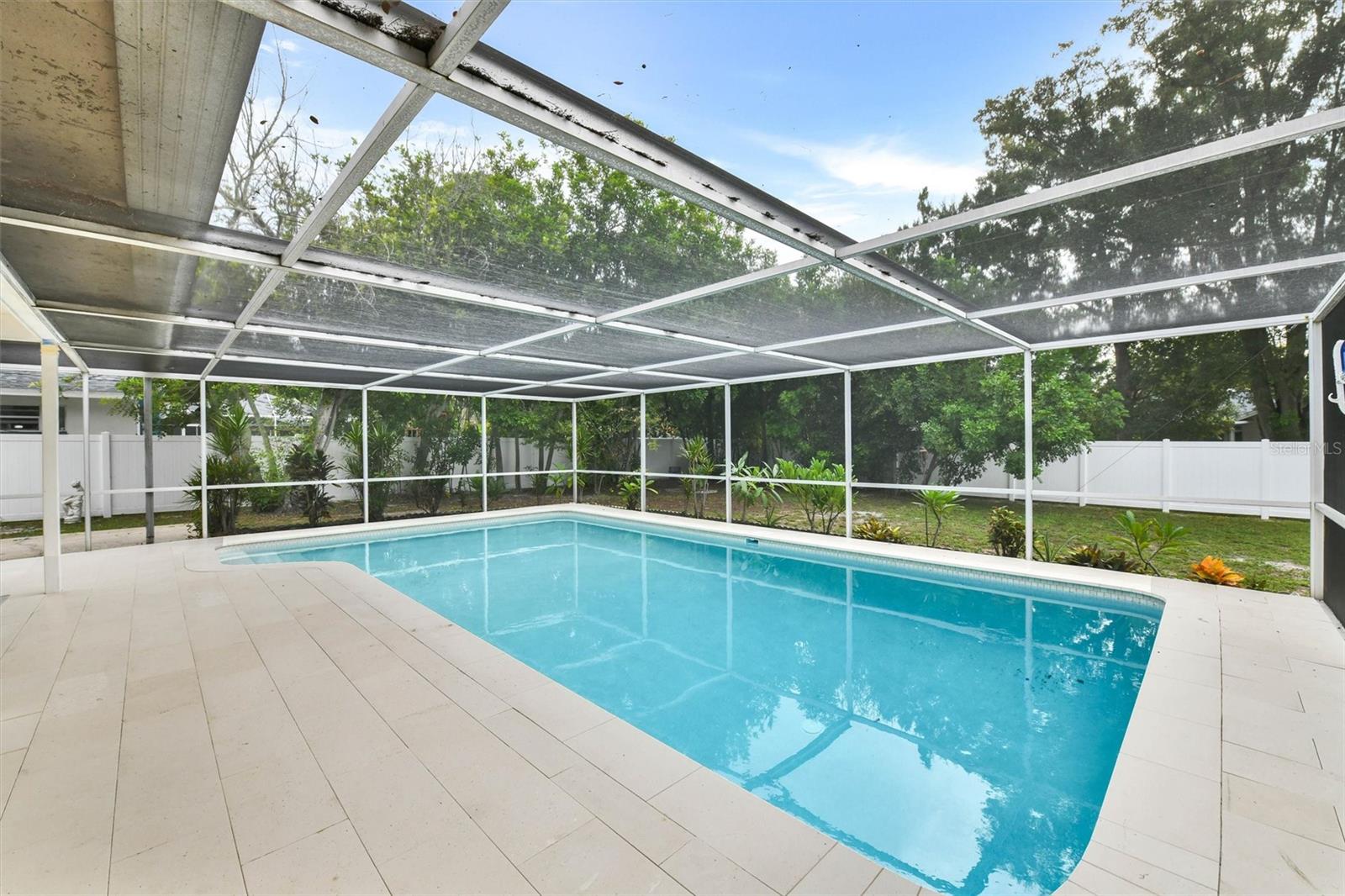 1207 S BELCHER RD — photo 33