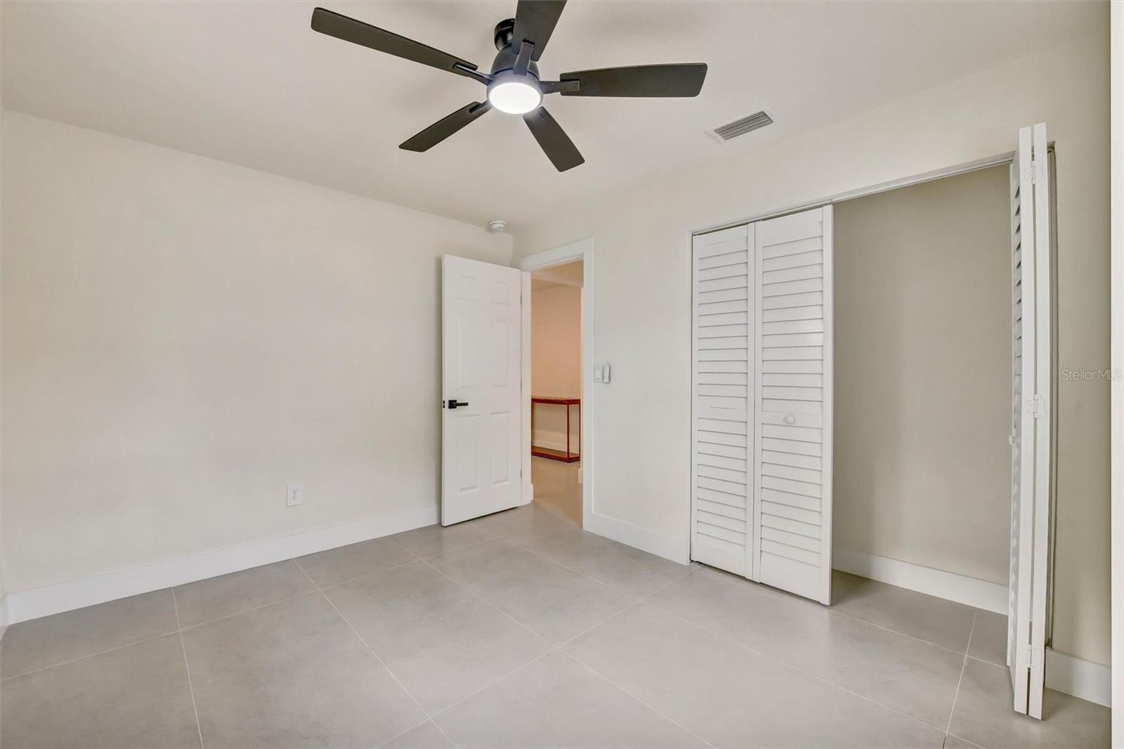 1207 S BELCHER RD — photo 19