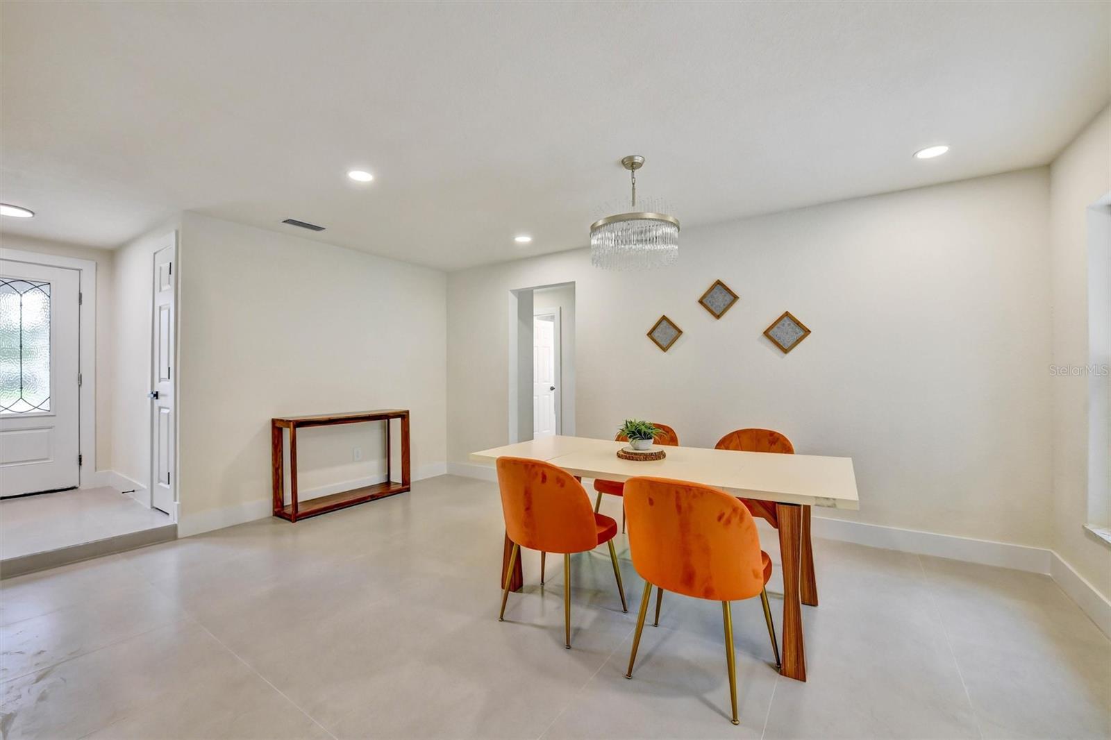 1207 S BELCHER RD — photo 17