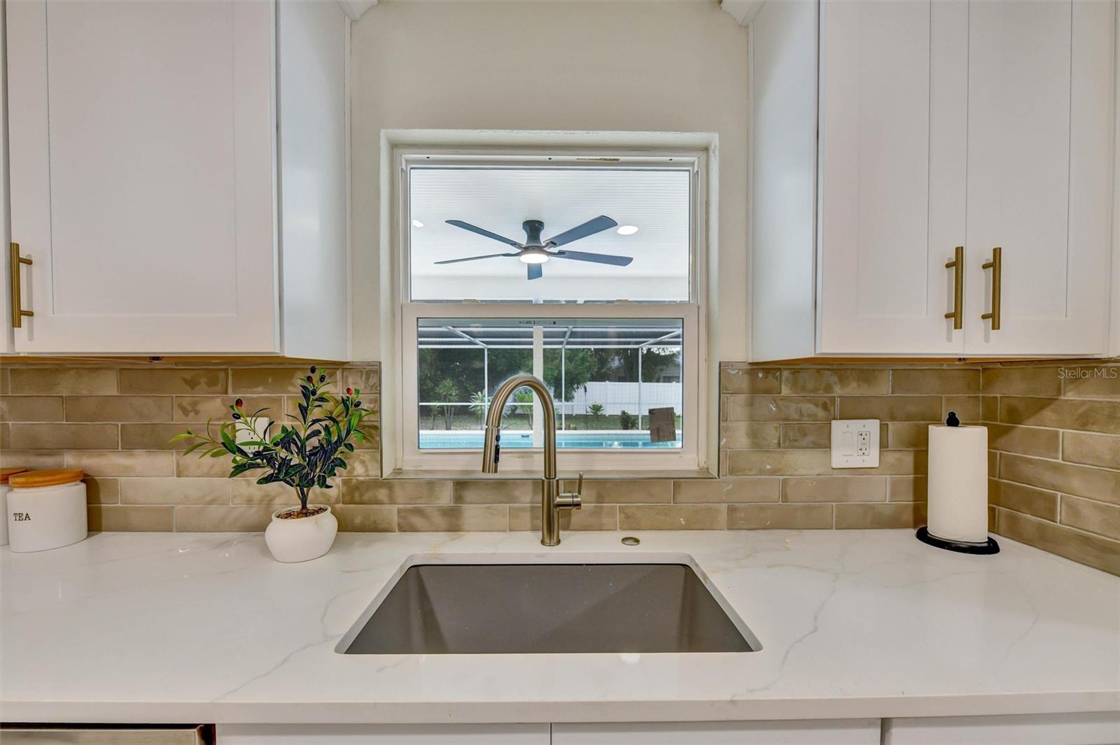 1207 S BELCHER RD — photo 12
