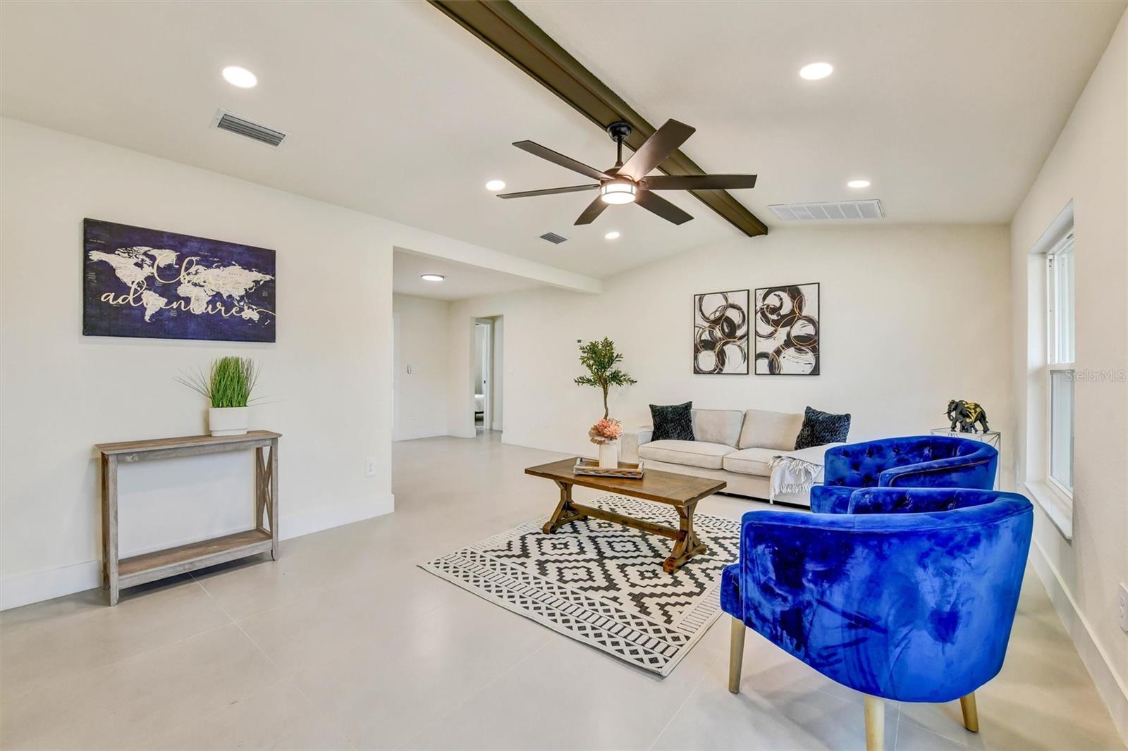 1207 S BELCHER RD — photo 6