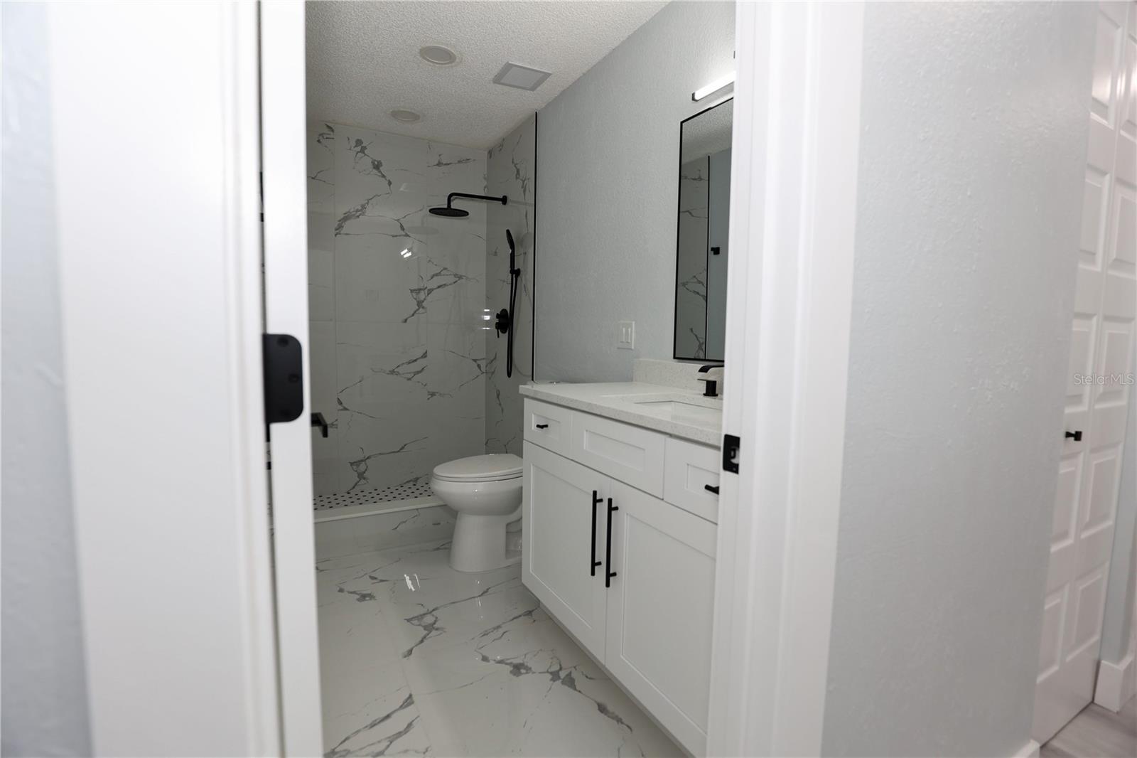 524 WYNNWOOD DR — photo 32