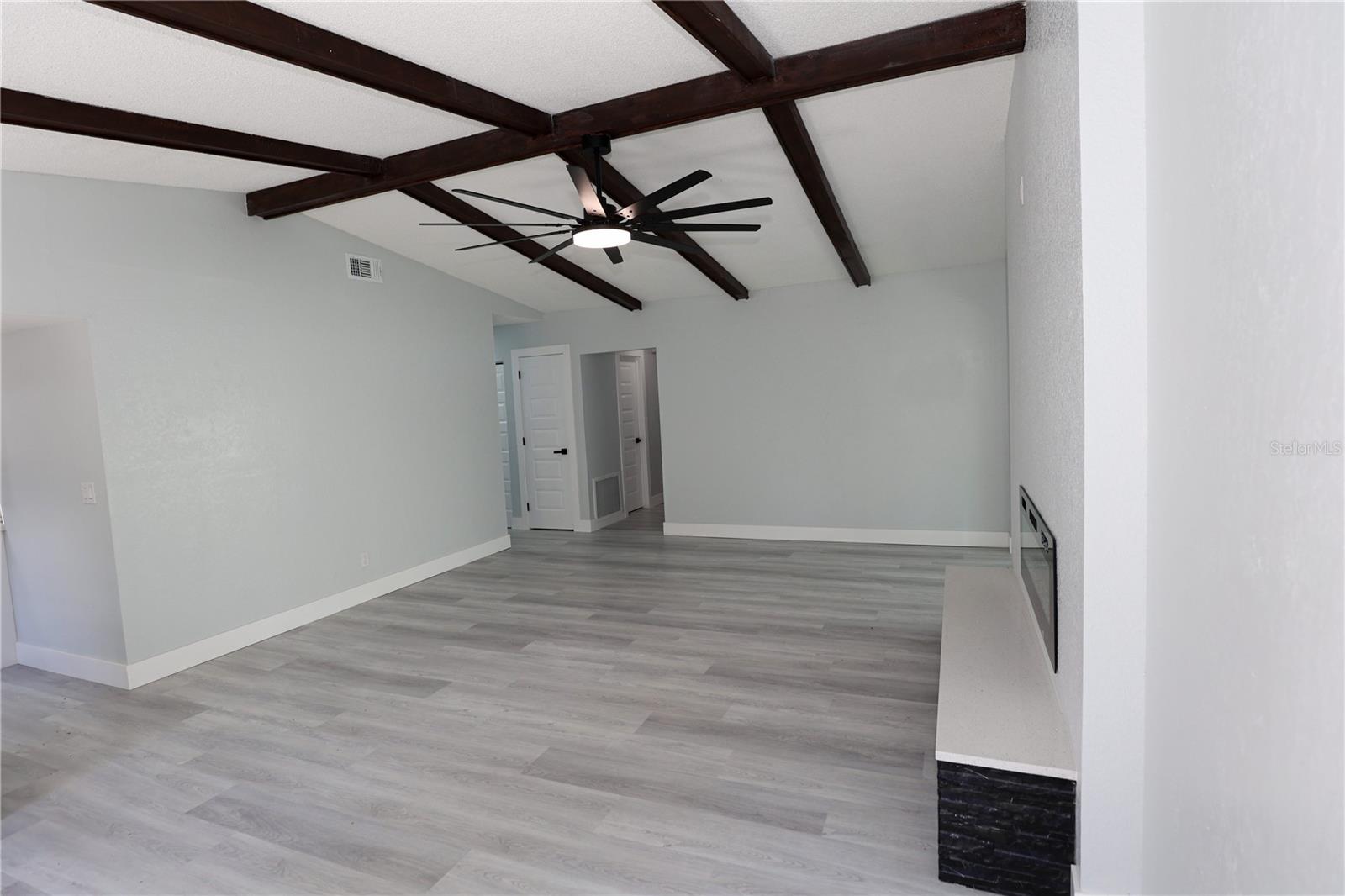 524 WYNNWOOD DR — photo 42