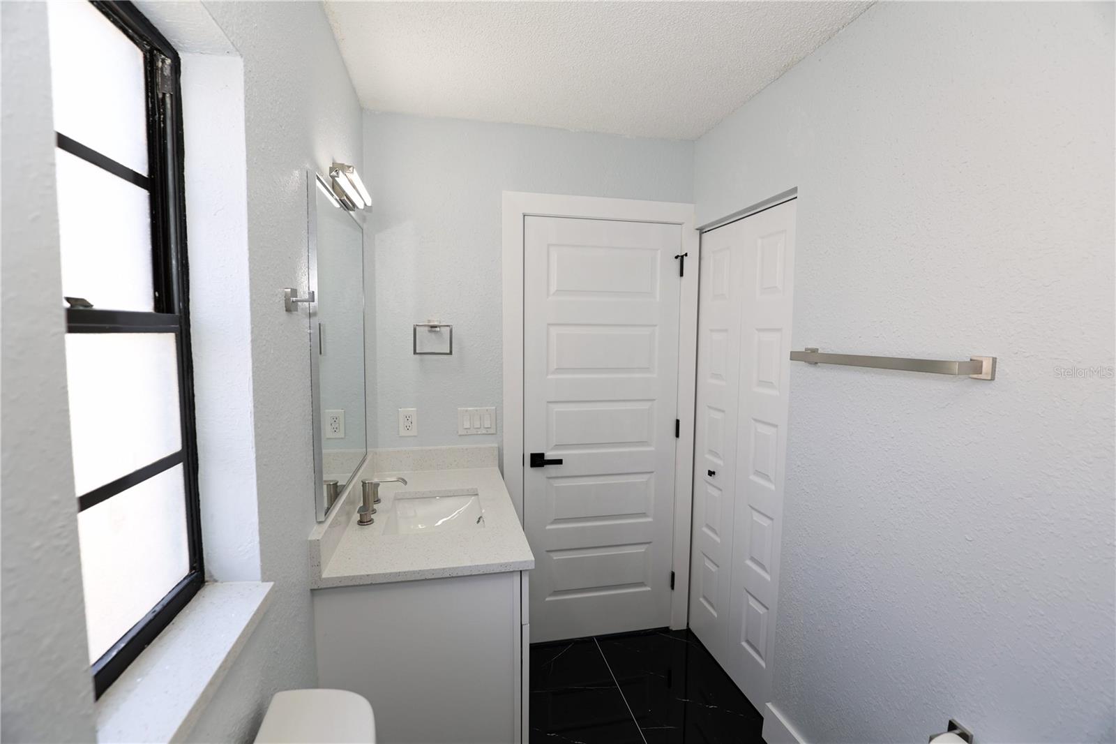 524 WYNNWOOD DR — photo 34