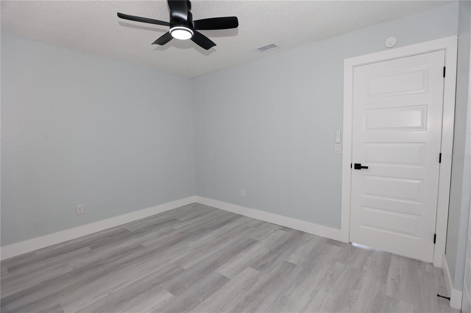 524 WYNNWOOD DR — photo 49
