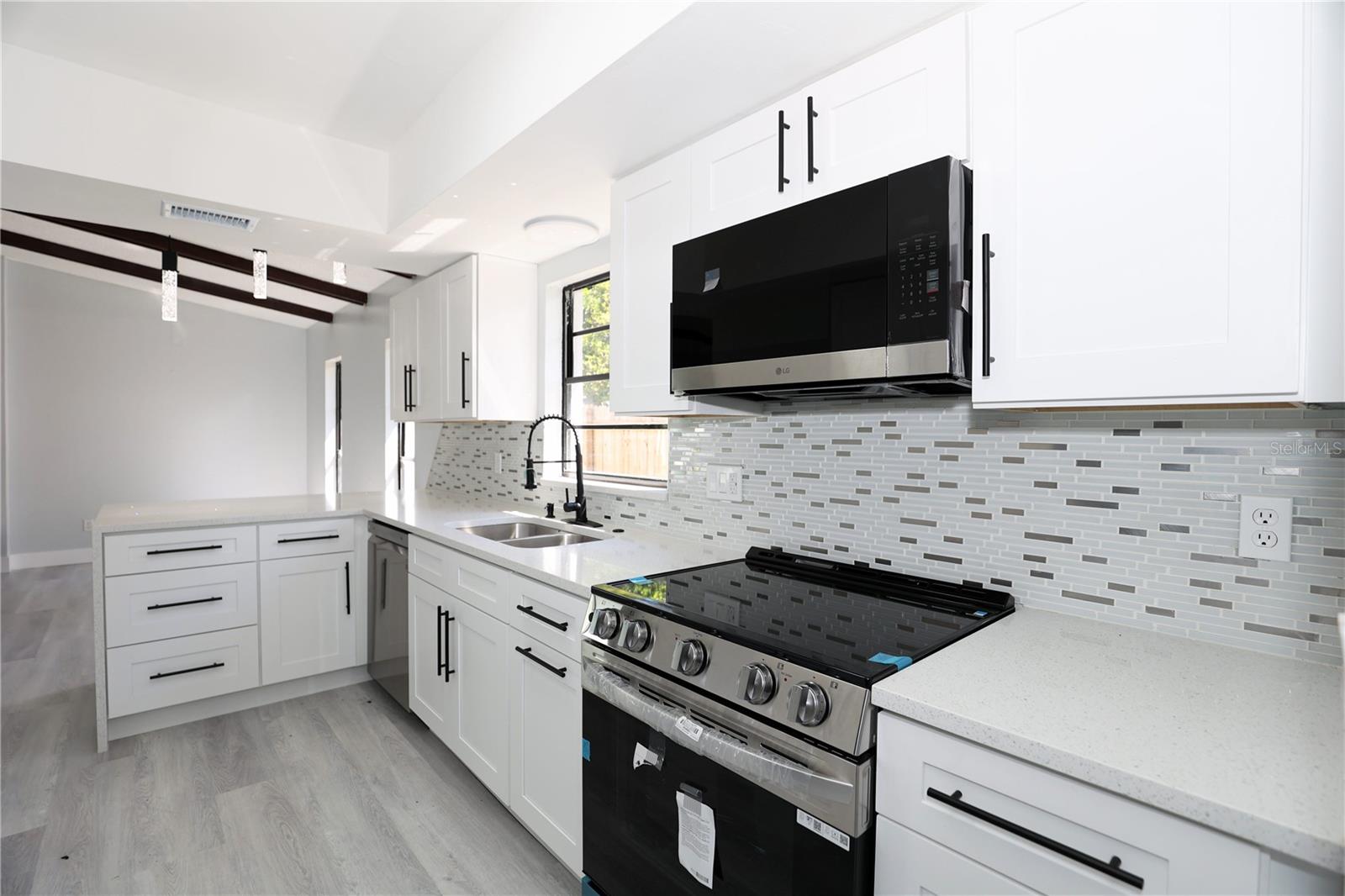 524 WYNNWOOD DR — photo 25