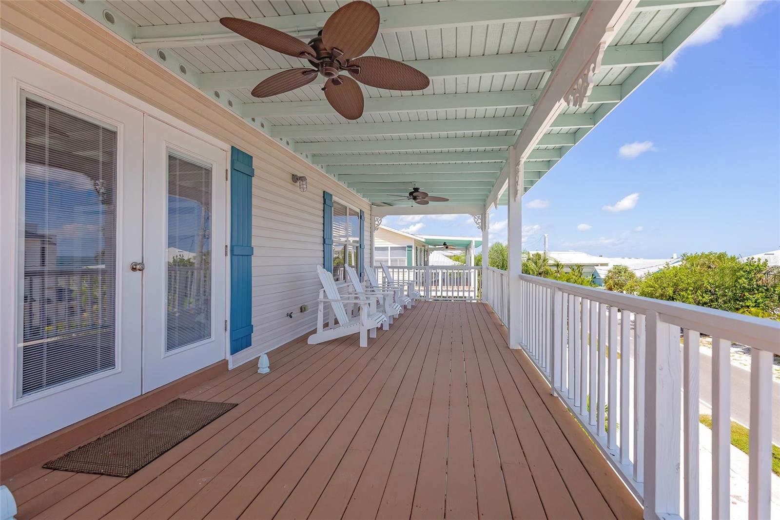 607 S BAY BLVD — photo 38