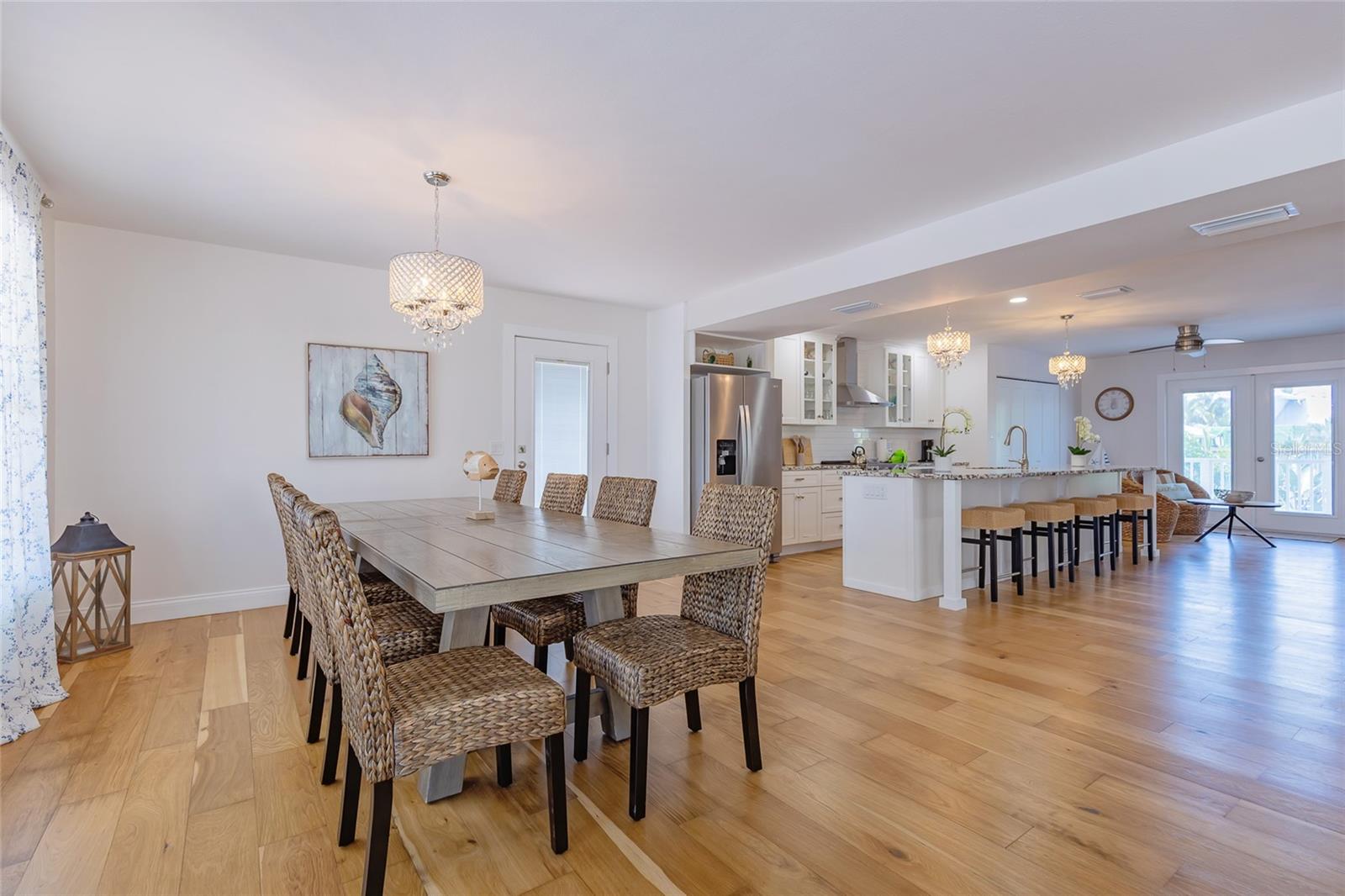 607 S BAY BLVD — photo 14