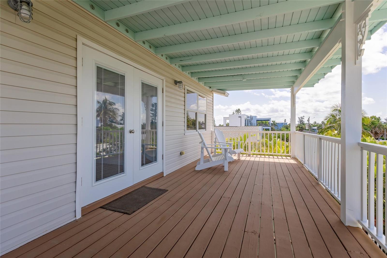 607 S BAY BLVD — photo 24