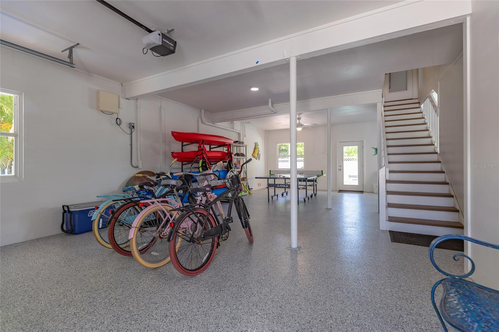 607 S BAY BLVD — photo 39