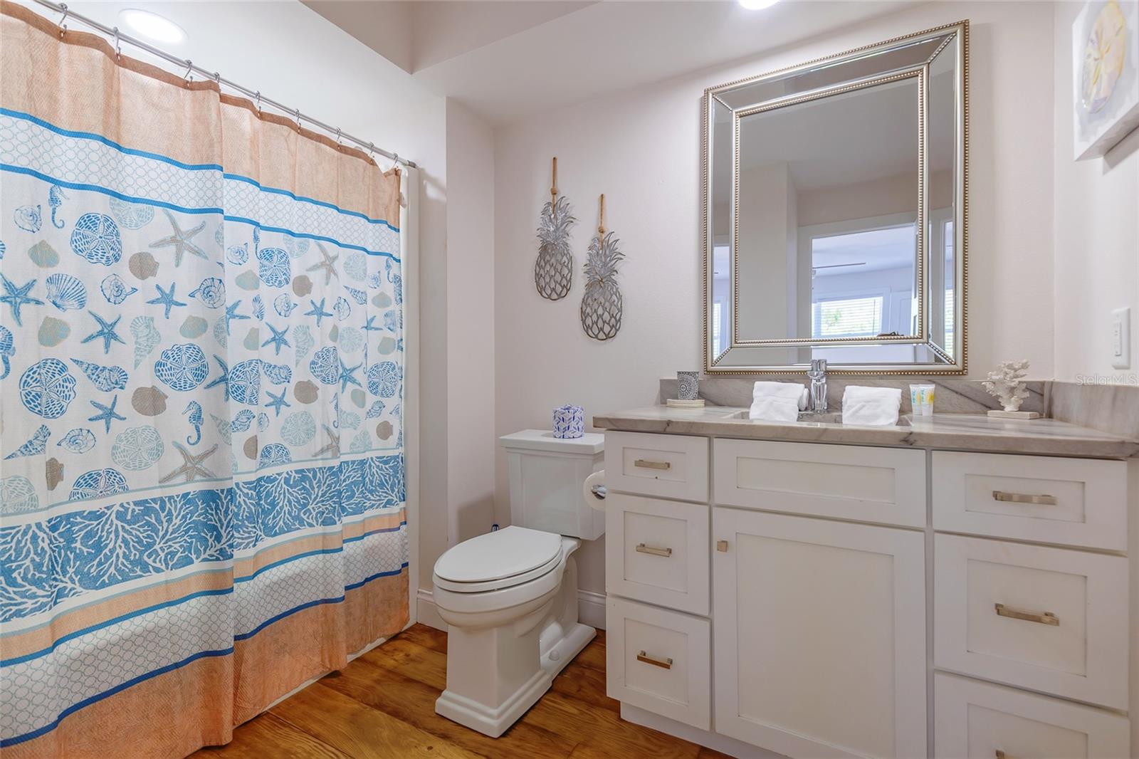 607 S BAY BLVD — photo 20