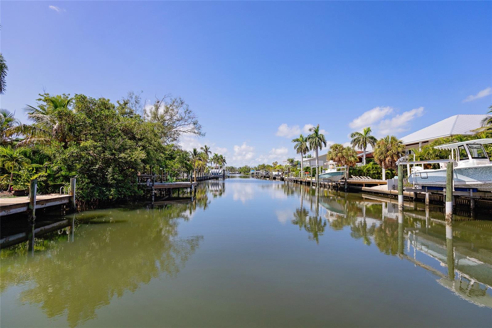607 S BAY BLVD — photo 4