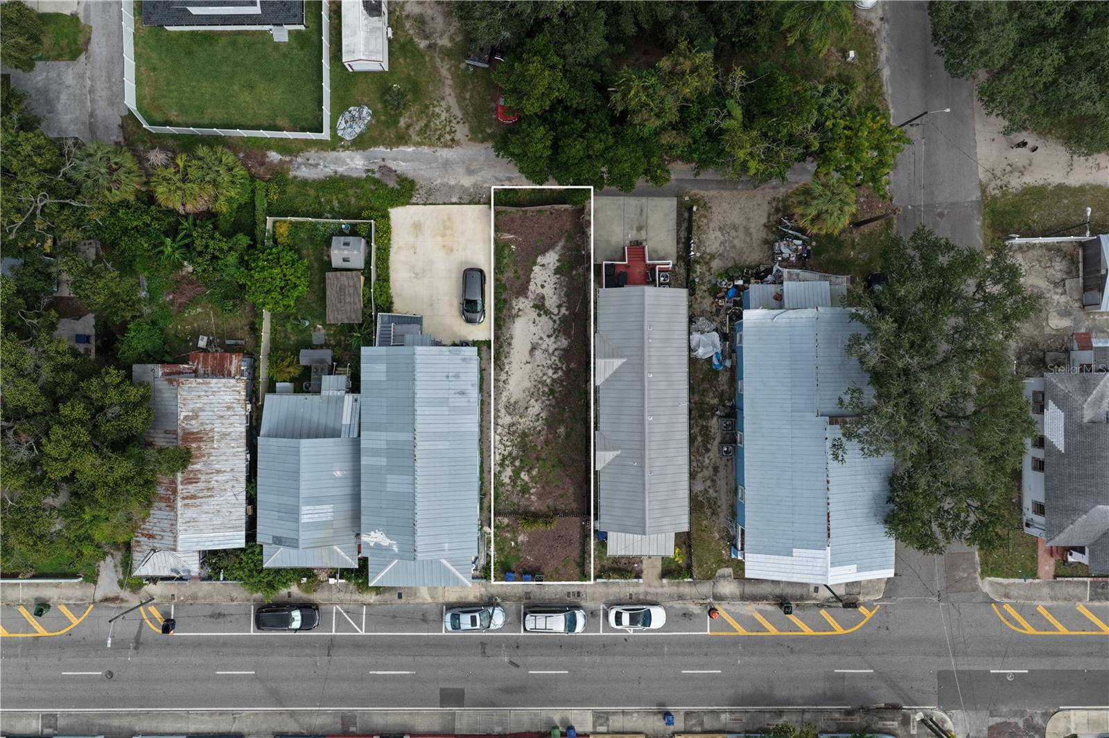 1912 E COLUMBUS DR — photo 29