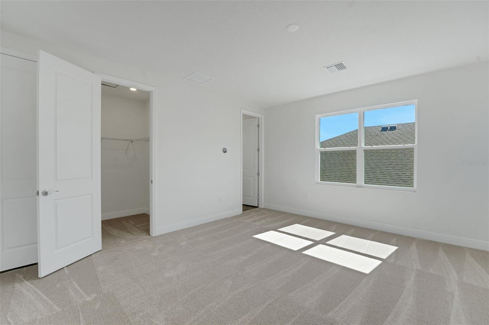 17546 VALLEYWOOD PKWY — photo 31